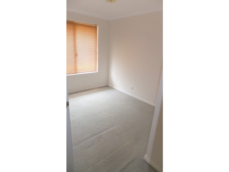 18 ROTHESAY HEIGHTS, Mindarie WA 6030