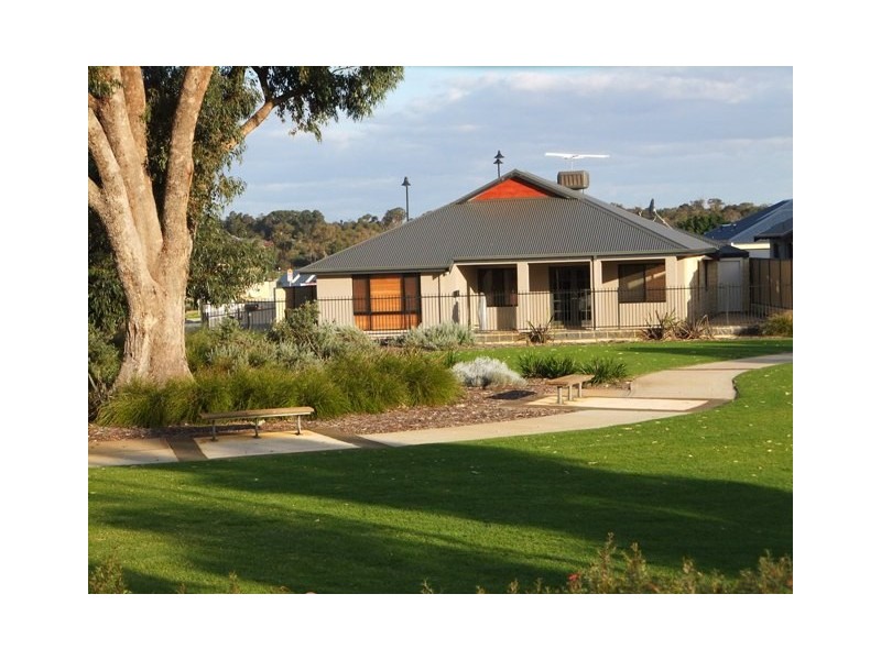 24 MENENGUZ DRIVE, Tapping WA 6065