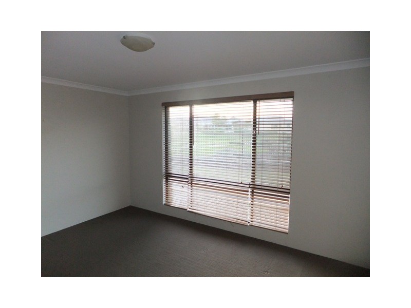 24 MENENGUZ DRIVE, Tapping WA 6065