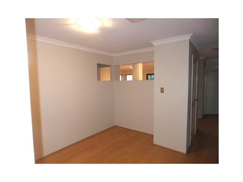 24 MENENGUZ DRIVE, Tapping WA 6065