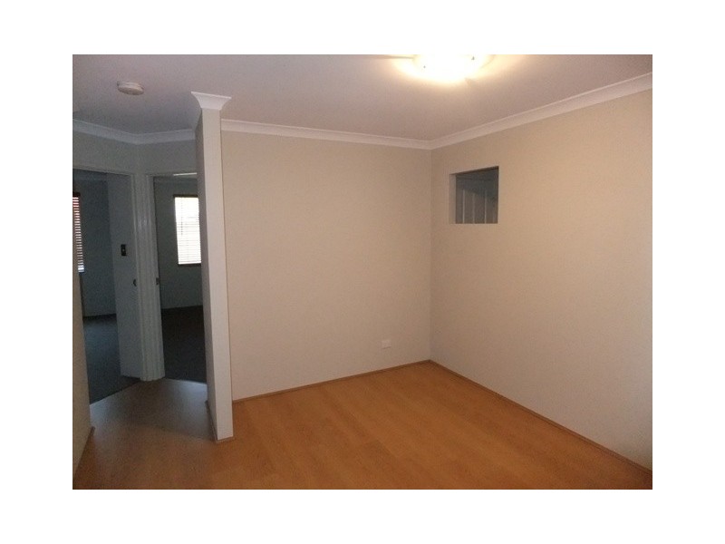 24 MENENGUZ DRIVE, Tapping WA 6065
