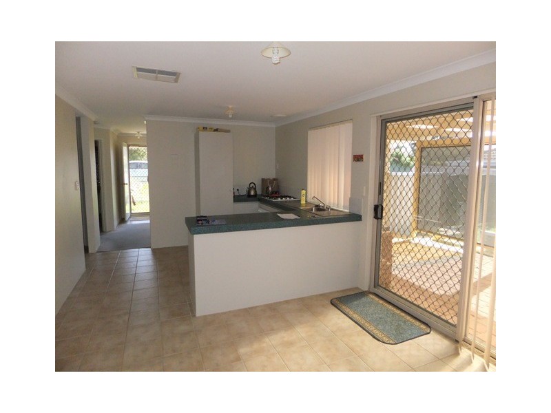 7 FROND CIRCUIT, Banksia Grove WA 6031