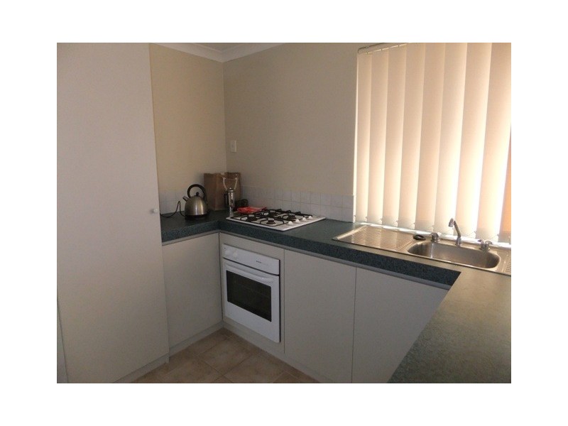 7 FROND CIRCUIT, Banksia Grove WA 6031