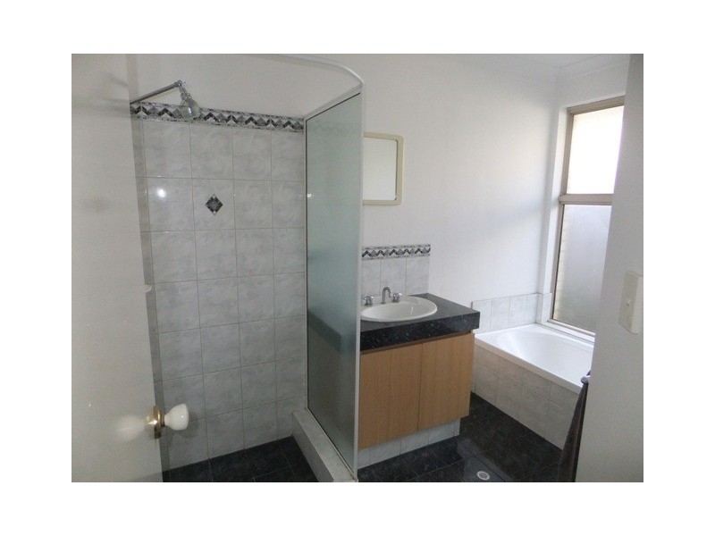 7 FROND CIRCUIT, Banksia Grove WA 6031