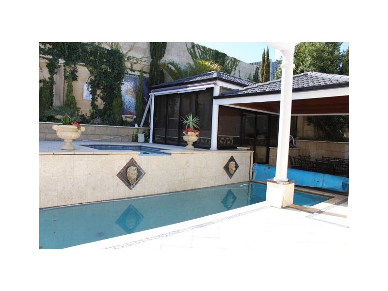 44 SEAHAM WAY, Mindarie WA 6030