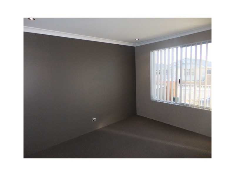 29 SPLENDENS AVENUE, Banksia Grove WA 6031