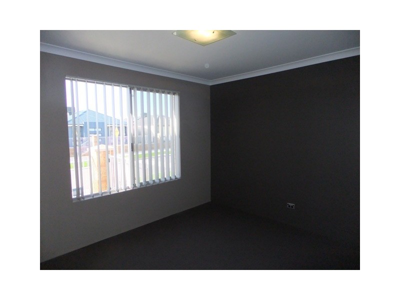 29 SPLENDENS AVENUE, Banksia Grove WA 6031