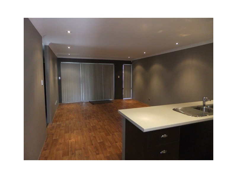 29 SPLENDENS AVENUE, Banksia Grove WA 6031