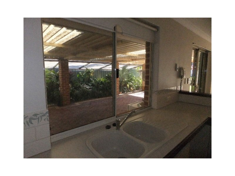 61 Balladong  Loop, Carramar WA 6031