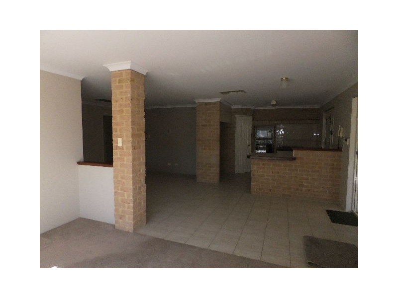 61 Balladong  Loop, Carramar WA 6031