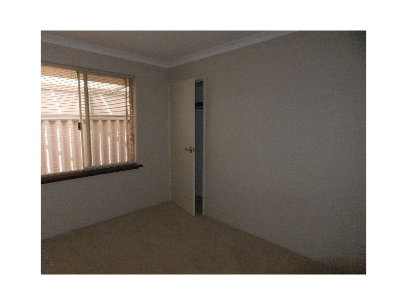 61 Balladong  Loop, Carramar WA 6031