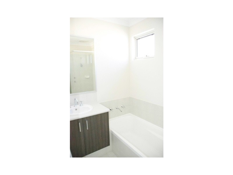 16/15 CROSTHWAIT CIRCLE, Tapping WA 6065