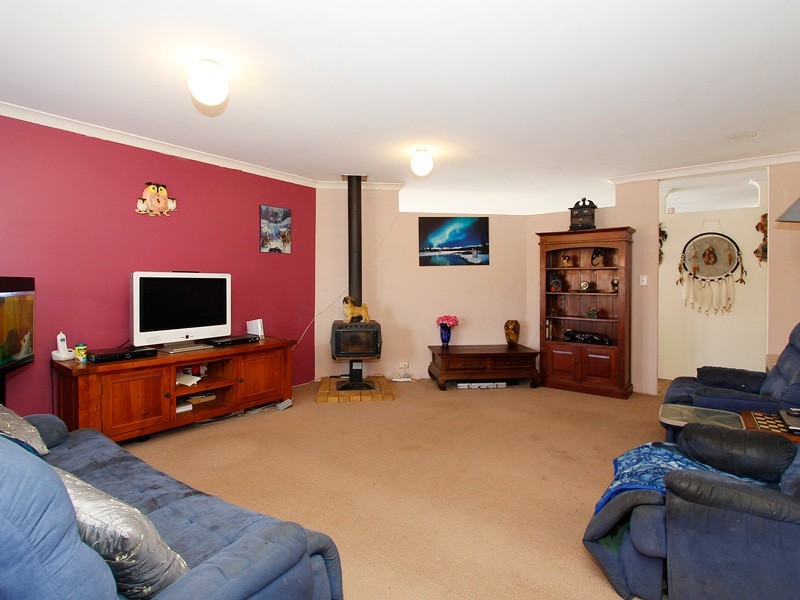 19 COMBEWOOD LOOP, Carramar WA 6031