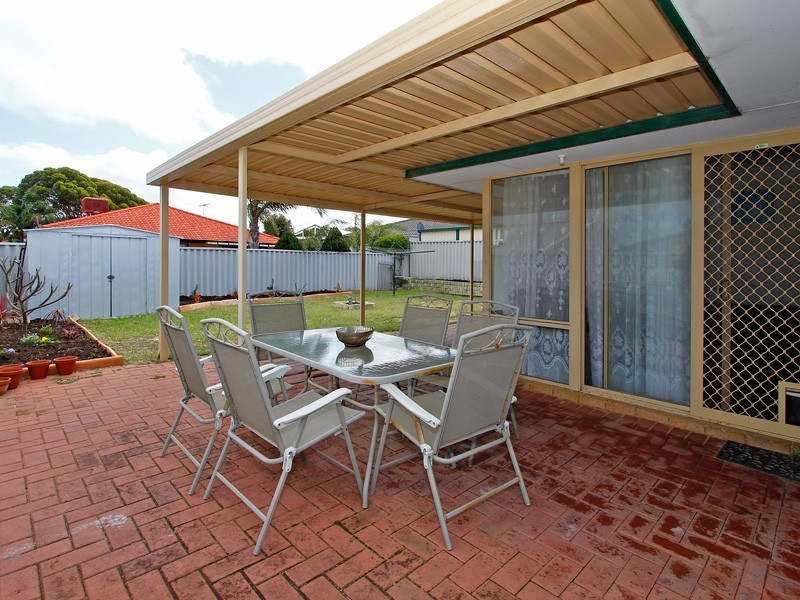 19 COMBEWOOD LOOP, Carramar WA 6031