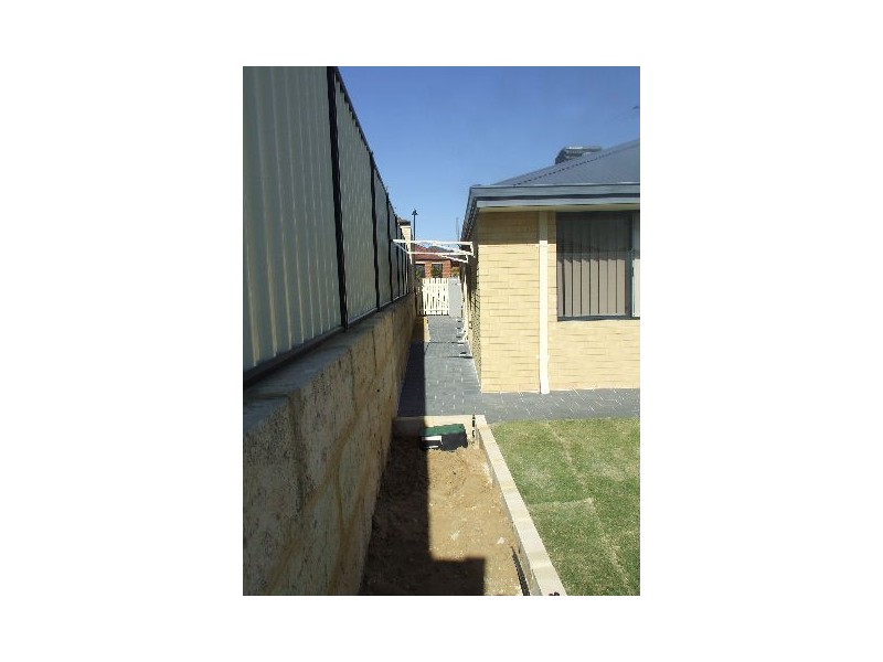 23 LONGLEAF DRIVE, Clarkson WA 6030