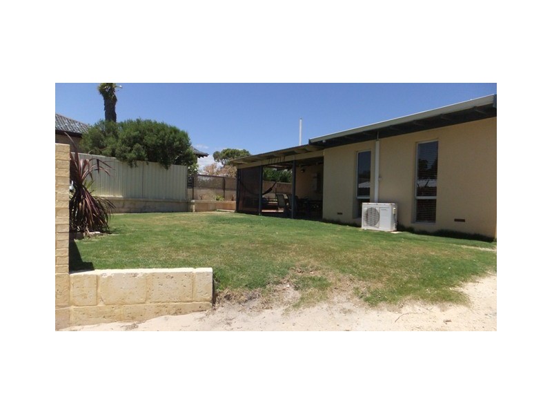 11 MITCHELL PLACE, Two Rocks WA 6037