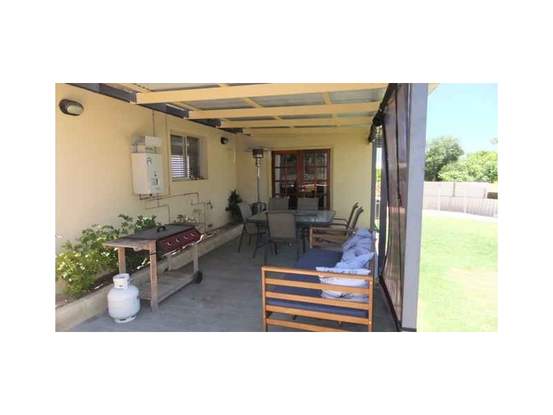 11 MITCHELL PLACE, Two Rocks WA 6037