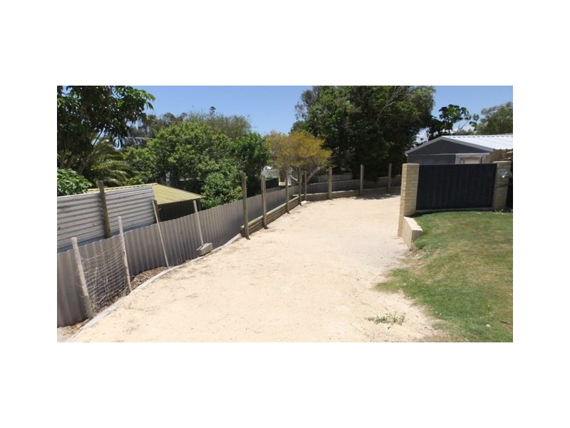 11 MITCHELL PLACE, Two Rocks WA 6037