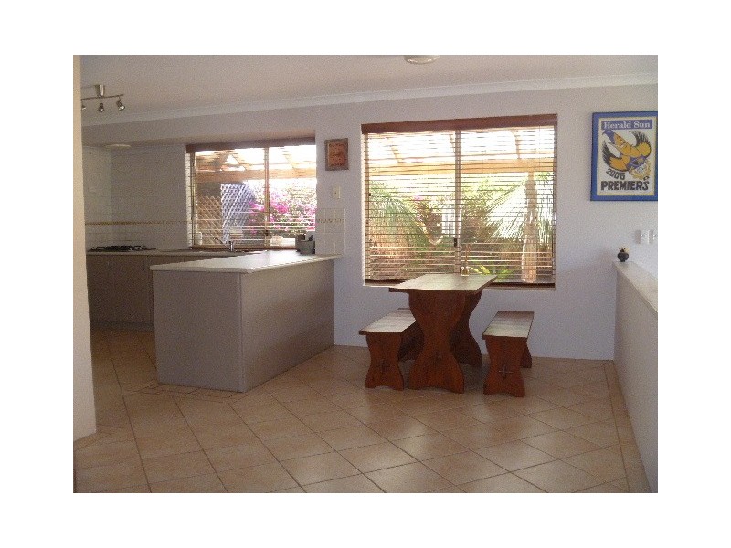 26  GLENDEVON TURN, Kinross WA 6028