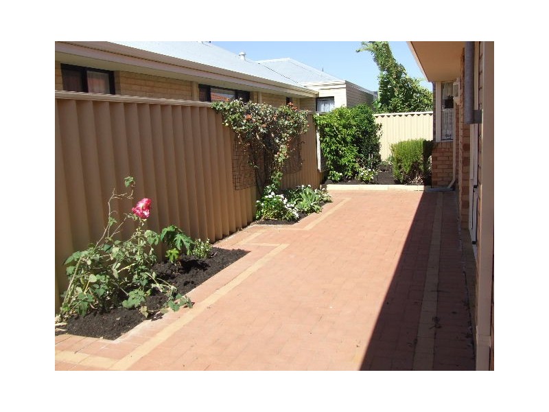 10 MOORLINCH STREET, Butler WA 6036