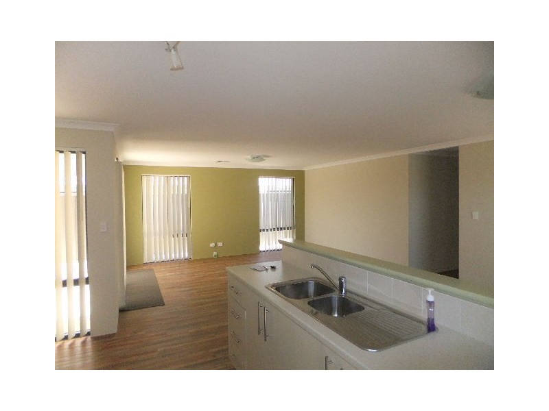 4 POD LINK, Banksia Grove WA 6031