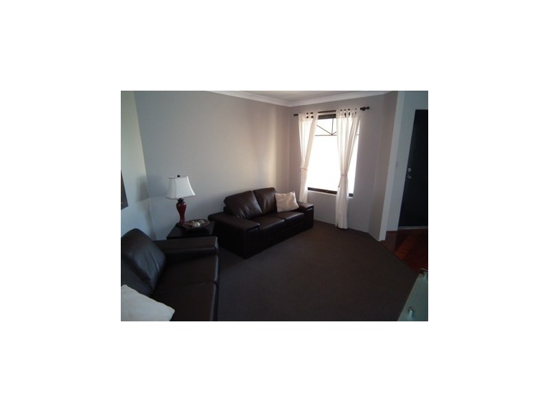 27  Spring Hill, Tapping WA 6065