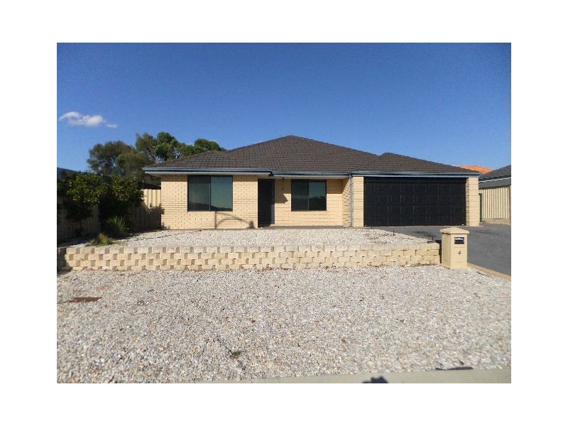 4 FENDI STREET, Ashby WA 6065