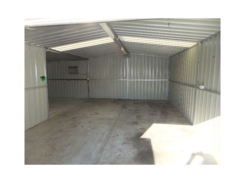 4 FENDI STREET, Ashby WA 6065