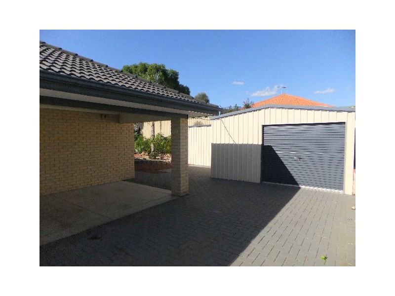 4 FENDI STREET, Ashby WA 6065