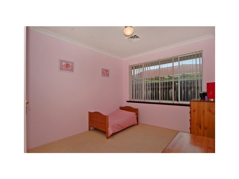 35 Weymouth Blvd, Quinns Rocks WA 6030