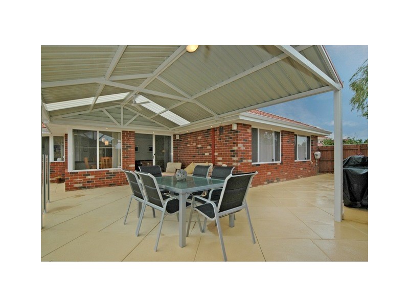 35 Weymouth Blvd, Quinns Rocks WA 6030