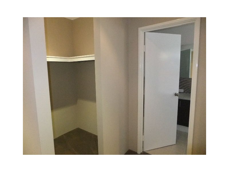 21 BOTANIC AVENUE, Banksia Grove WA 6031