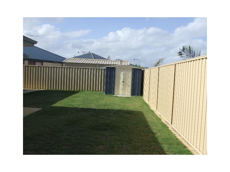 12 Rathkeale Boulevard, Ridgewood WA 6030