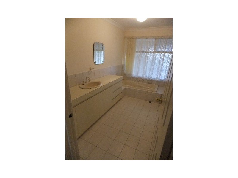 8 RESOLUTE WAY, Ocean Reef WA 6027