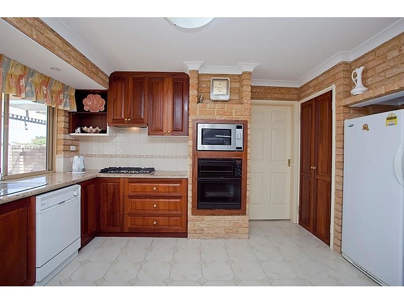 8 RESOLUTE WAY, Ocean Reef WA 6027