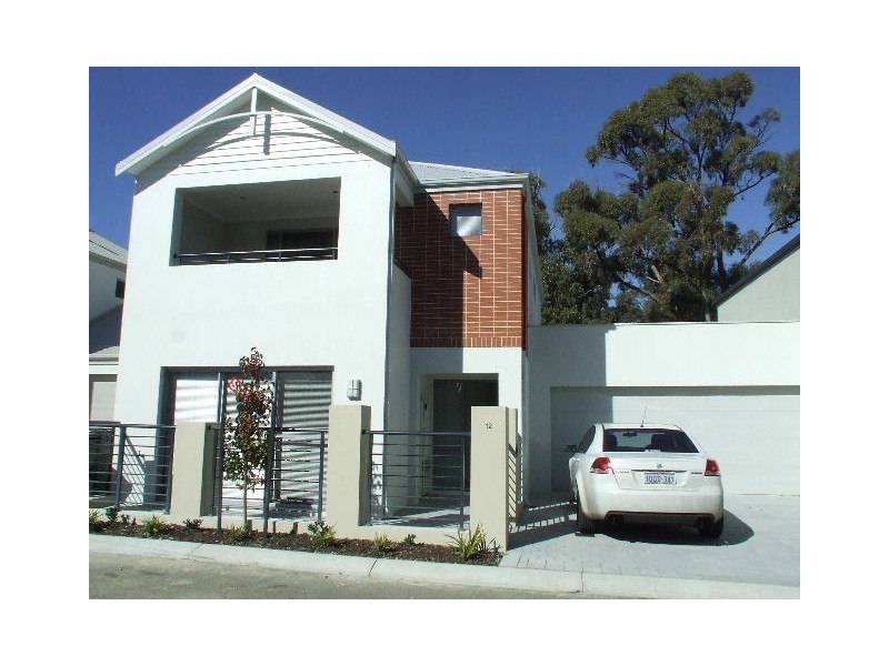 12 KITSON TURN, Clarkson WA 6030