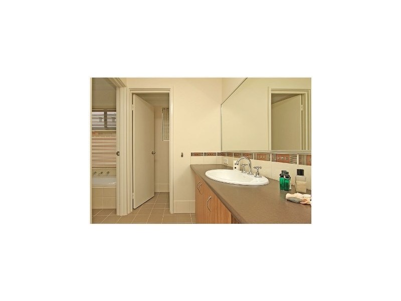 23 Turner Parkway, Carramar WA 6031