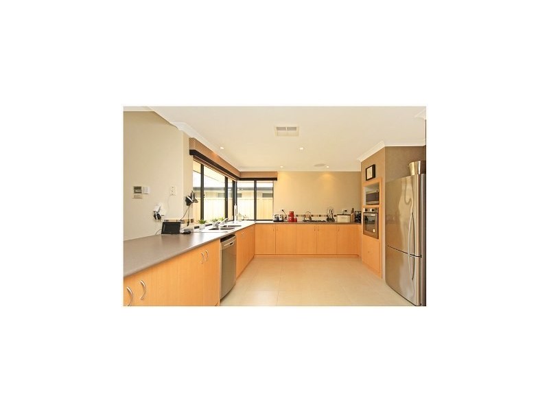 23 Turner Parkway, Carramar WA 6031