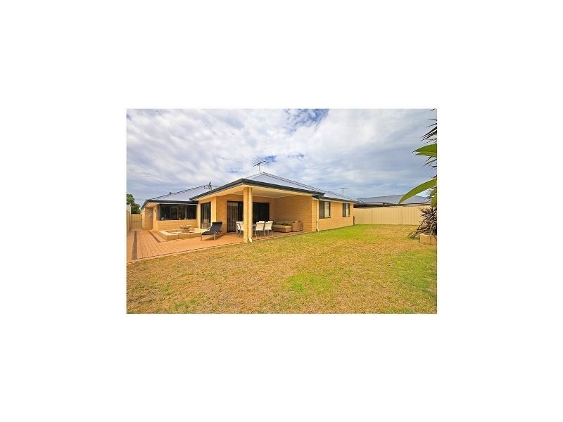 23 Turner Parkway, Carramar WA 6031