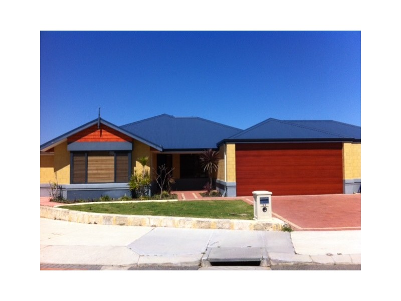 24 CARBINE LOOP, Banksia Grove WA 6031