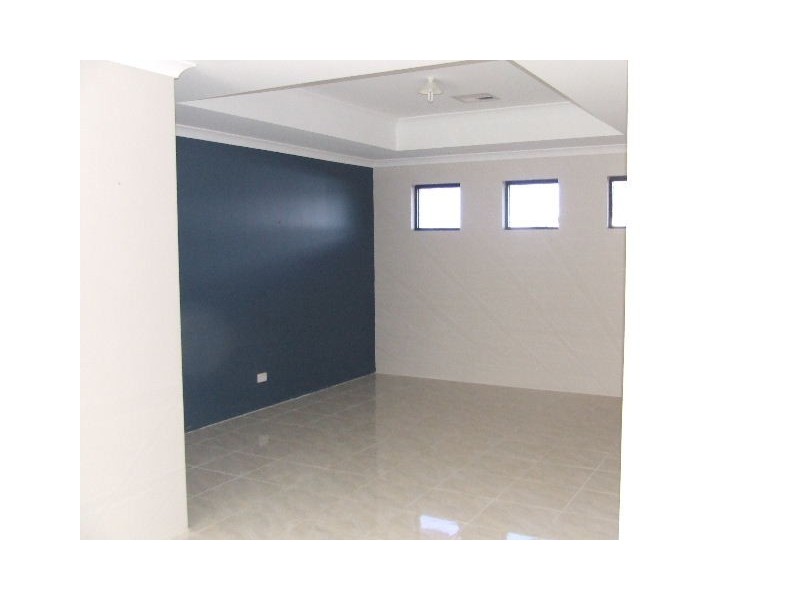 8 Meringa Crescent, Quinns Rocks WA 6030