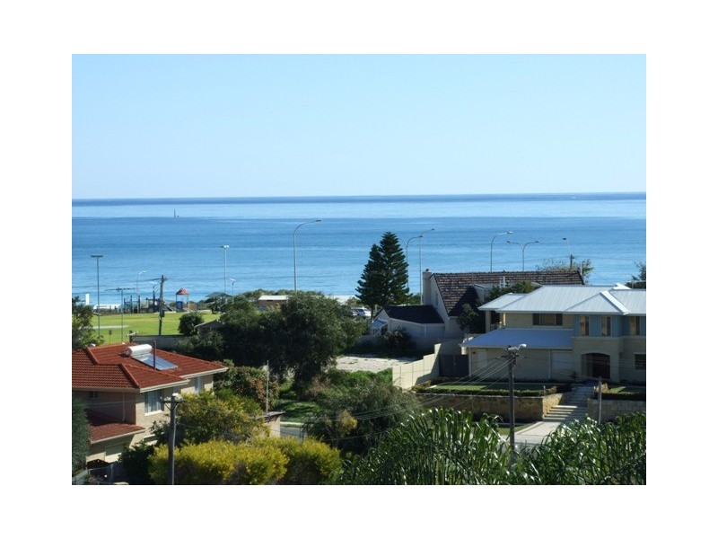 22 Iluka Avenue, Mullaloo WA 6027