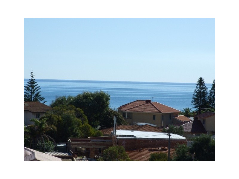 22 Iluka Avenue, Mullaloo WA 6027