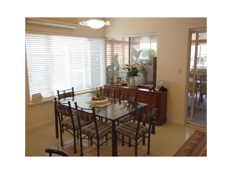 21 Windward Loop, Ocean Reef WA 6027