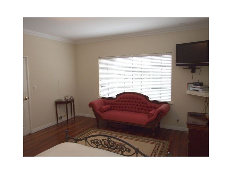 21 Windward Loop, Ocean Reef WA 6027