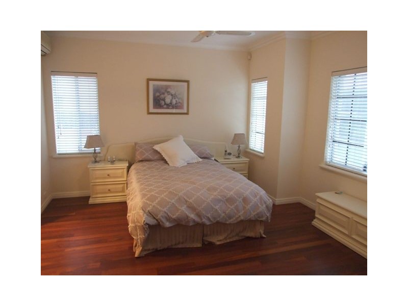 21 Windward Loop, Ocean Reef WA 6027