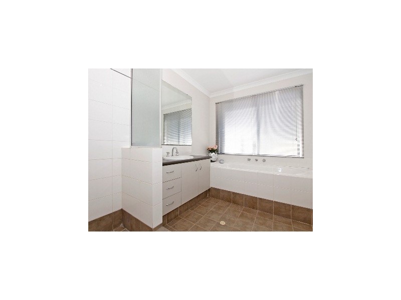 40 Injidup Loop, Clarkson WA 6030