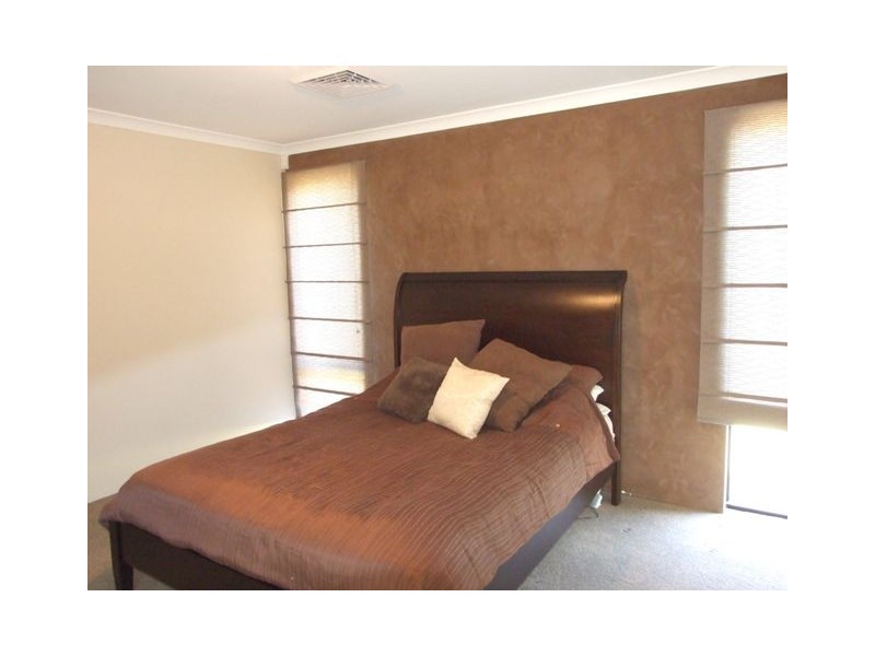 6 Skerries Way, Ridgewood WA 6030