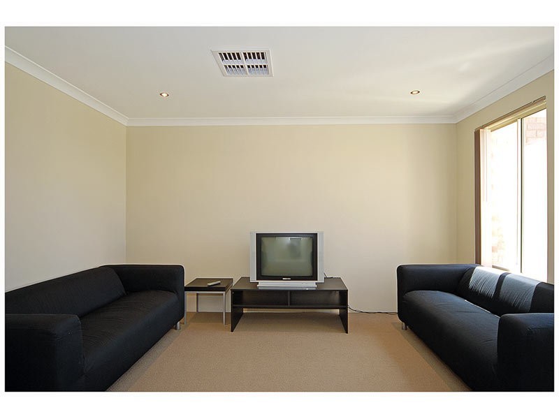 4 CAPITOL TURN, Clarkson WA 6030