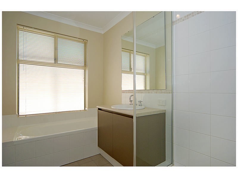 4 CAPITOL TURN, Clarkson WA 6030